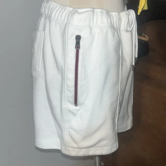 Gucci - Picture 3 of 13